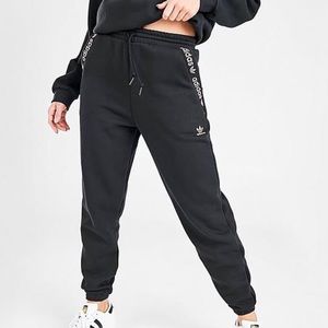 Adidas original fleece women’s sweatpants